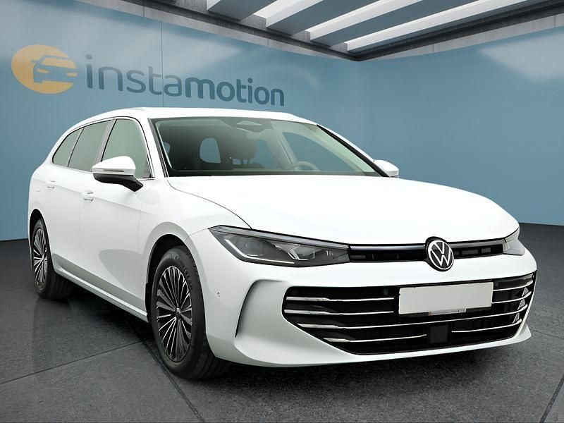 Gebraucht VW Passat 150 PS (110 kW) 2024 Weiß Kombi