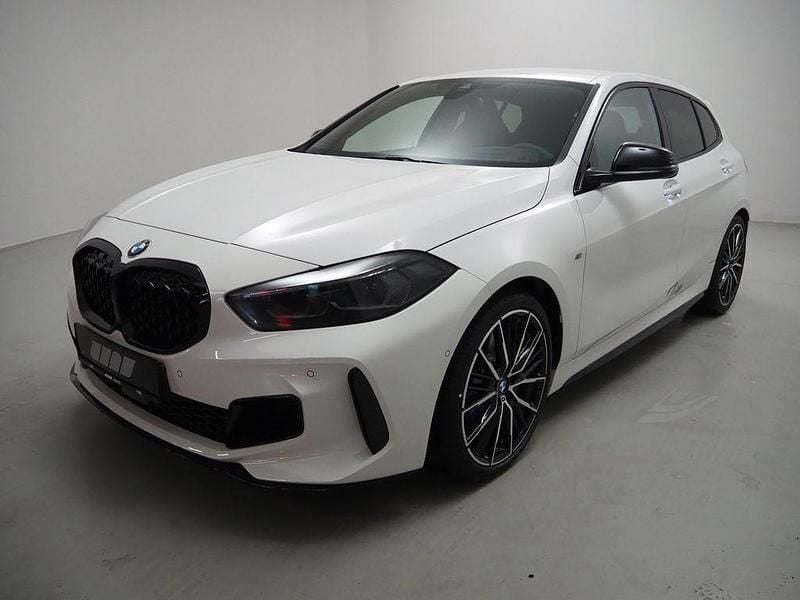 Gebraucht BMW M135 Performance 306 PS (225 kW) 2023 Weiß Kleinwagen