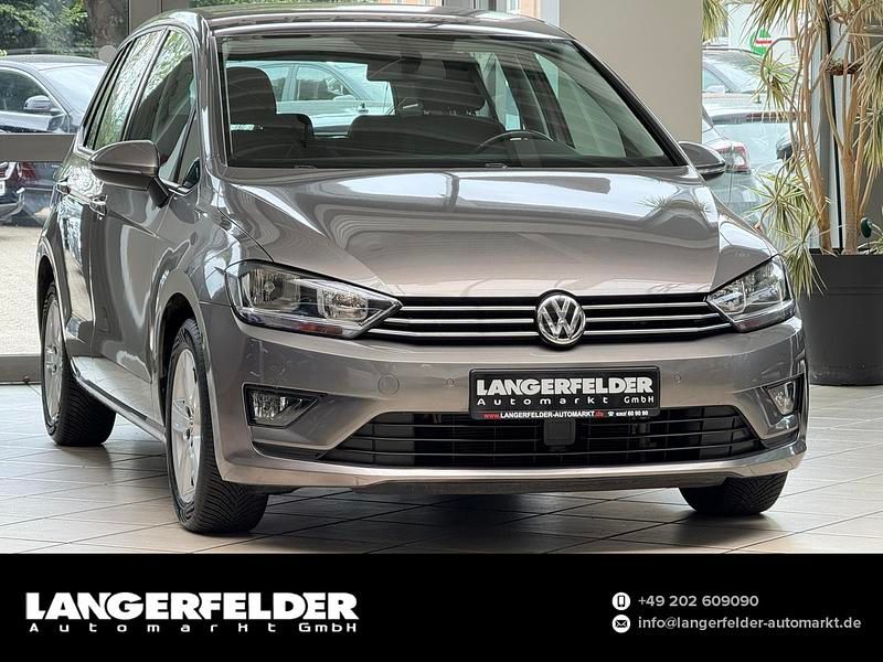 Limestone grey metallic limestone grey metallic Gebraucht 2015 VW Golf Sportsvan Comfortline Van / Kleinbus | 13.999 € (Fairer Preis) - Bild 1/4