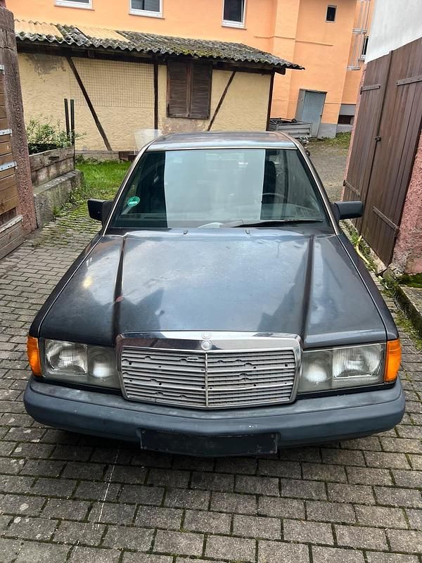 Gebraucht Mercedes 190 160 PS (117 kW) 1990 Grau Limousine