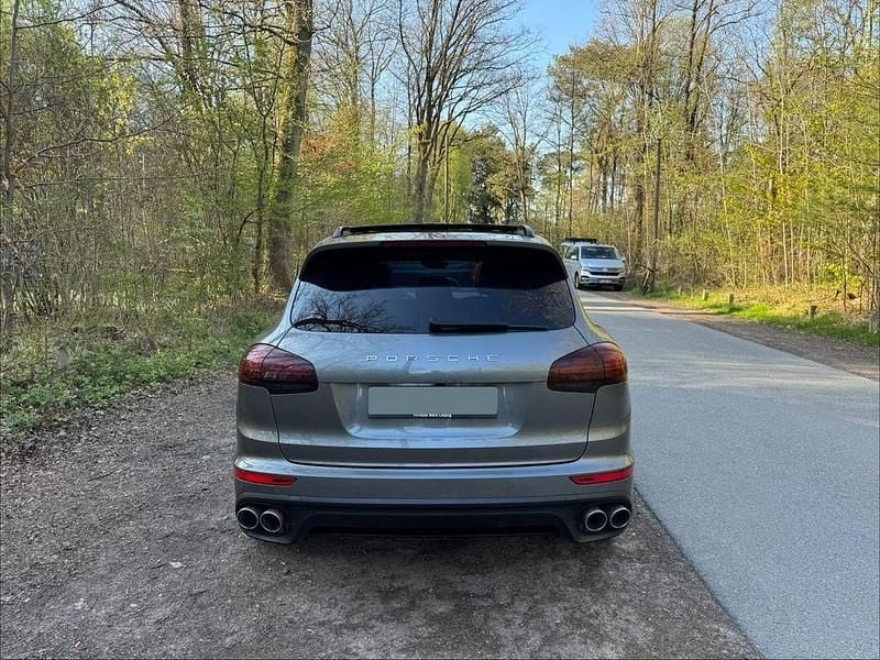 Second-hand Porsche Cayenne S 385 CP (283 kW) 2016 Gri SUV