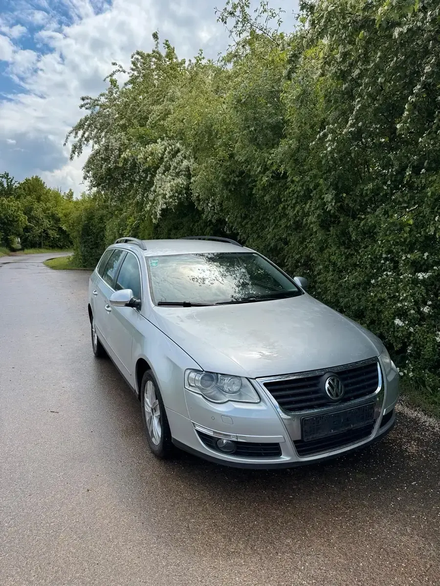 Second-hand VW Passat 140 CP (102 kW) 2011 Argintiu Break