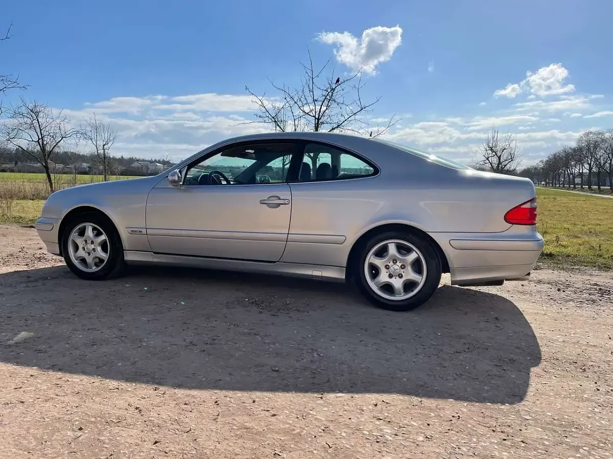 Gebraucht Mercedes CLK200 Avantgarde 163 PS (119 kW) 2002 Silber Coupé