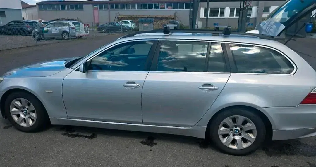 Gebraucht BMW 520 177 PS (130 kW) 2008 Silber Kombi