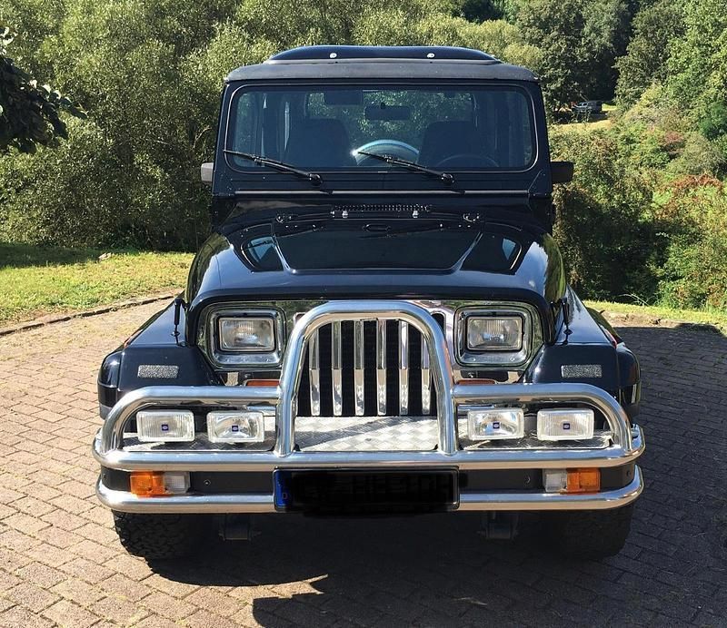 Schwarz Gebraucht 1993 Jeep Wrangler SUV | 19.500 € - Bild 1/4
