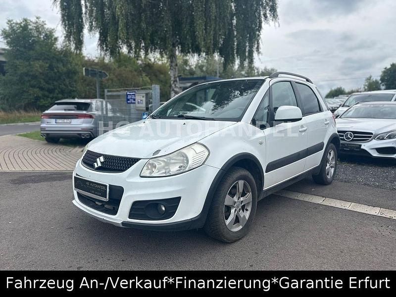 Weiß Gebraucht 2012 Suzuki SX4 Style SUV | 5.000 € (Fairer Preis) - Bild 1/4