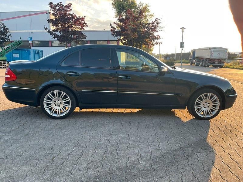 Gebraucht Mercedes E320 Elegance 224 PS (164 kW) 2004 Limousine