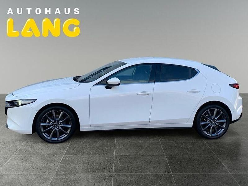Gebraucht Mazda 3 Selection 150 PS (110 kW) 2021 Arctic white Limousine