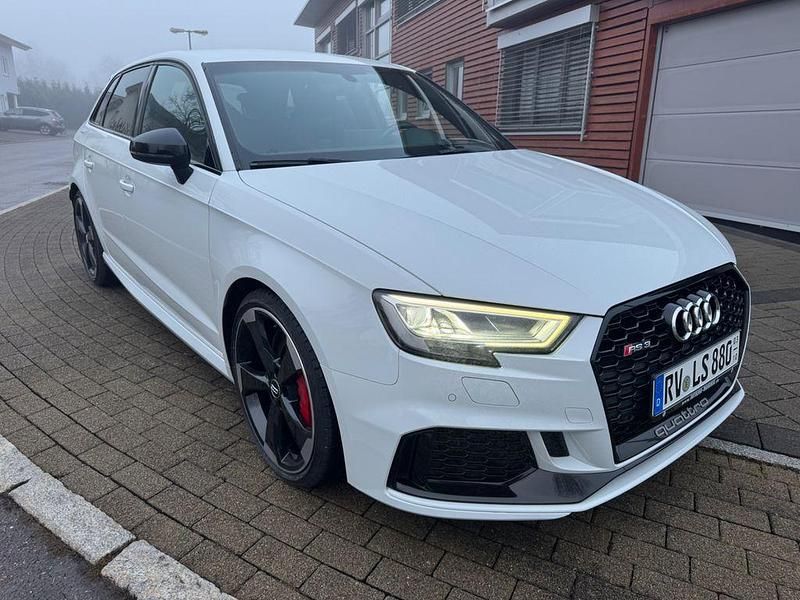 Gebraucht Audi RS3 Sport 449 PS (330 kW) 2018 Weiß Limousine