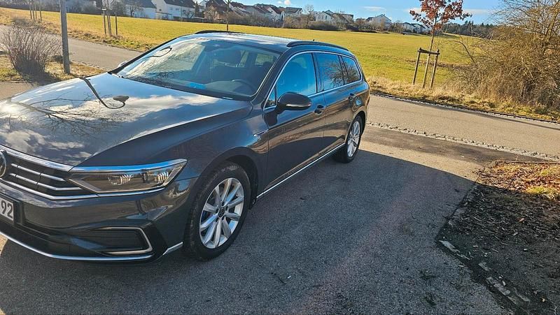 Gebraucht VW Passat GTE 218 PS (160 kW) 2021 Grau Kombi