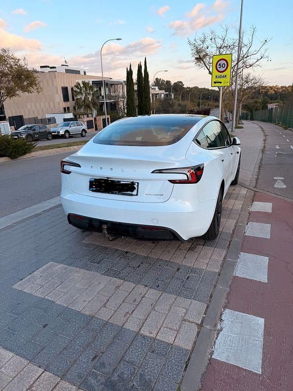 Gebraucht Tesla Model 3 366 kW (498 PS) 2025 Weiß Limousine