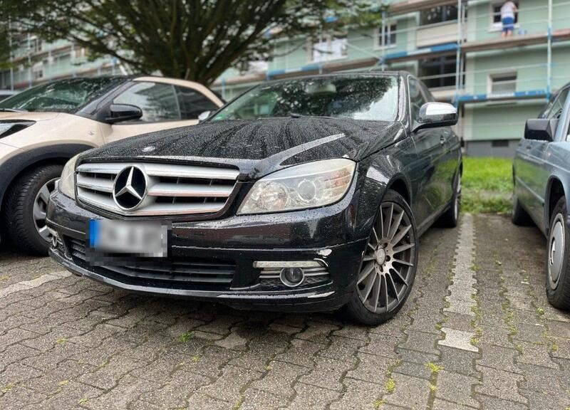 Schwarz Gebraucht 2007 Mercedes C200 Limousine | 4.499 € (Fairer Preis) - Bild 1/4