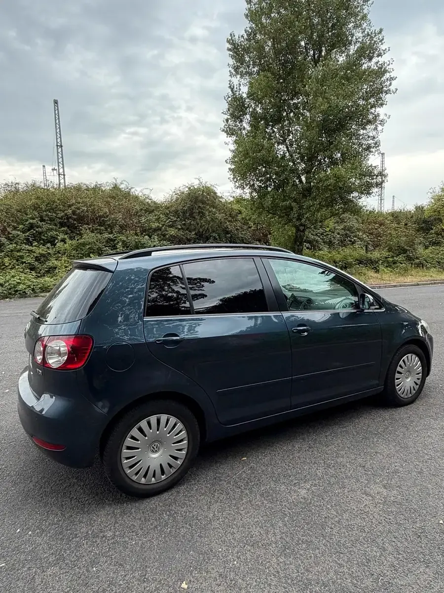 Gebraucht VW Golf Plus Cross 105 PS (77 kW) 2009 Andere farben Kleinwagen