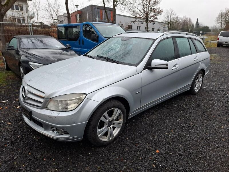 Silber Gebraucht 2010 Mercedes C200 Limousine | 2.999 € (Superpreis) - Bild 1/4
