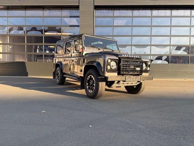 Gebraucht Land Rover Defender Adventure 122 PS (89 kW) 2016 Grau Kombi