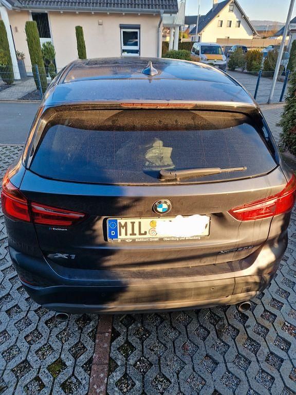 Gebraucht BMW X1 Advantage 190 PS (139 kW) 2018 Grau SUV