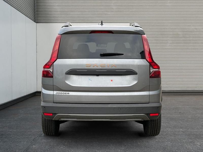 Neu Dacia Jogger Extreme 110 PS (80 kW) 2025 Van / Kleinbus