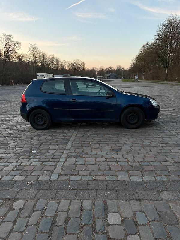 Gebraucht VW Golf V 80 PS (58 kW) 2006 Blau Kleinwagen