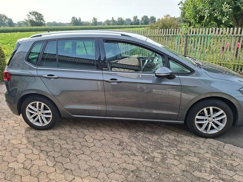 Gebraucht VW Golf United 116 PS (85 kW) 2020 Grau Van / Kleinbus