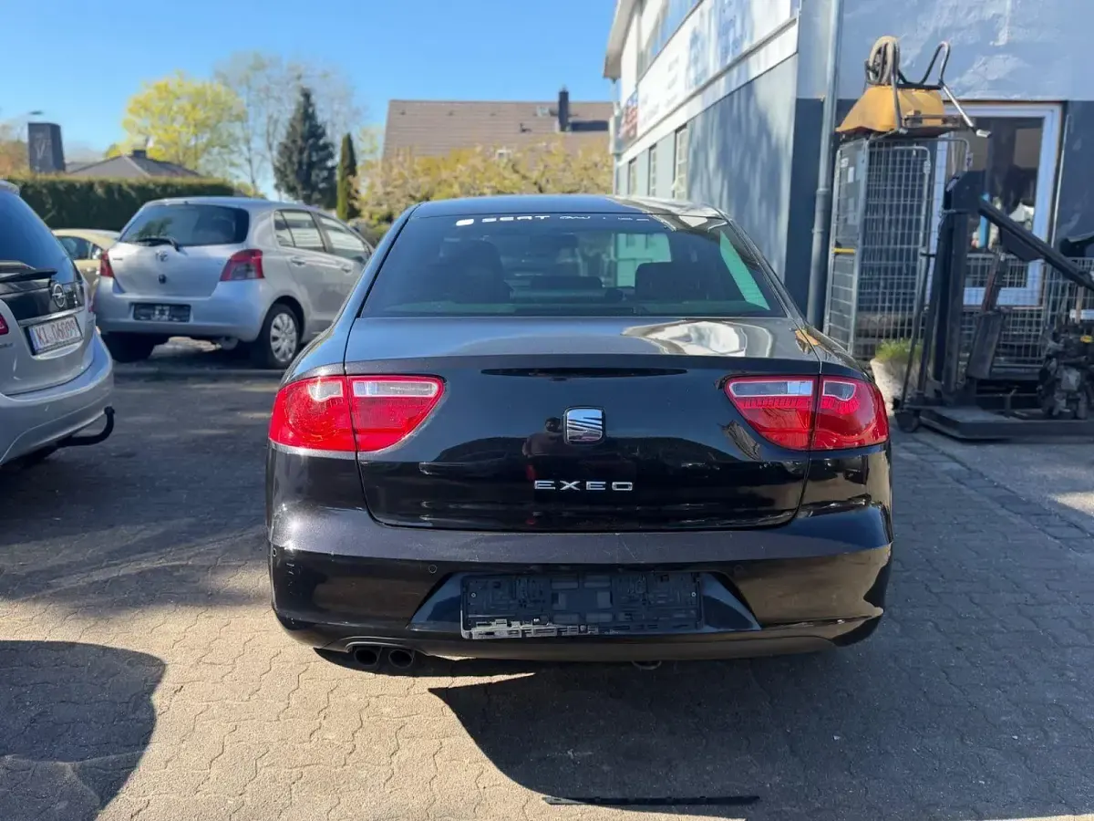 Gebraucht Seat Exeo Sport 143 PS (105 kW) 2009 Schwarz Limousine