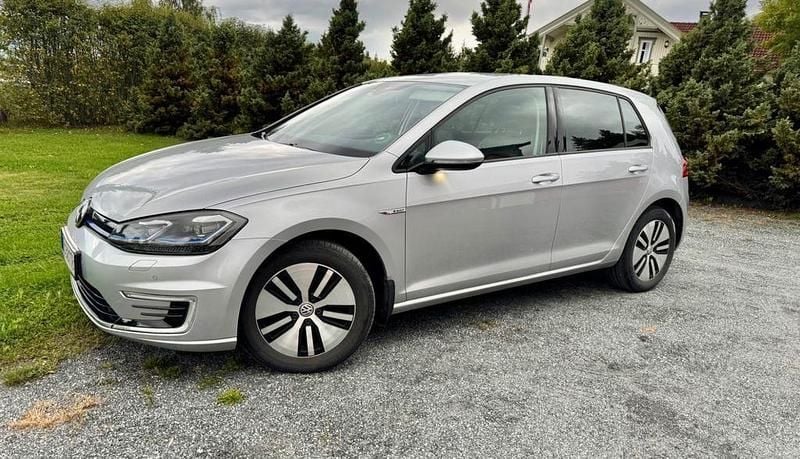 Silber Gebraucht 2020 VW e-Golf Kleinwagen | 12.000 € (Superpreis) - Bild 1/4