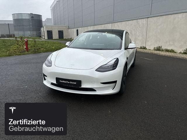 Weiß Gebraucht 2021 Tesla Model 3 RWD Limousine | 26.800 € (Fairer Preis) - Bild 1/4