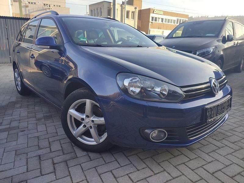 Gebraucht VW Golf VI Match 105 PS (77 kW) 2013 Blau Kleinwagen