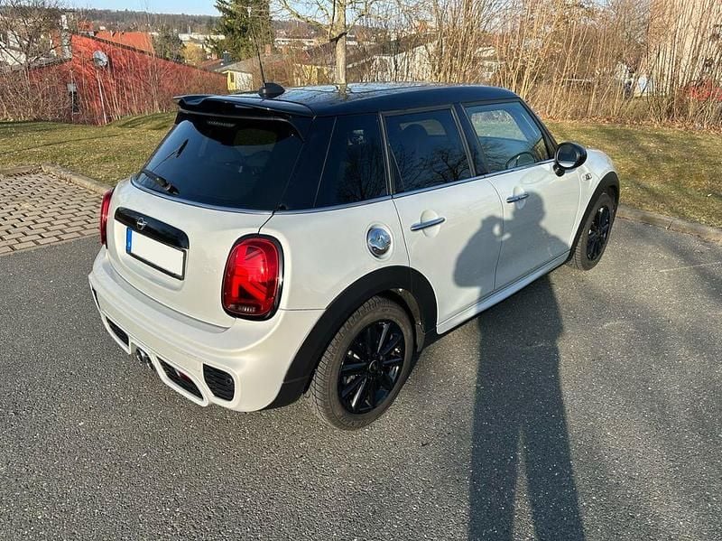 Gebraucht Mini Cooper S 192 PS (141 kW) 2019 Weiß Kleinwagen