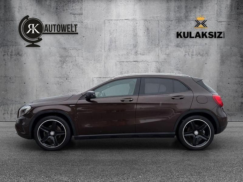 Gebraucht Mercedes GLA200 Edition 1 156 PS (114 kW) 2014 Braun SUV