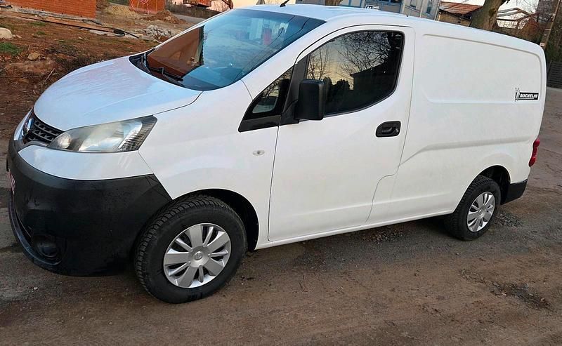 Weiß Gebraucht 2013 Nissan NV200 Van / Kleinbus | 3.500 € (Superpreis) - Bild 1/4