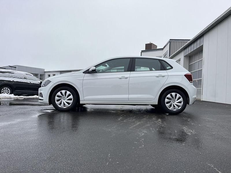 Gebraucht VW Polo Comfortline 95 PS (69 kW) 2020 Weiß Limousine