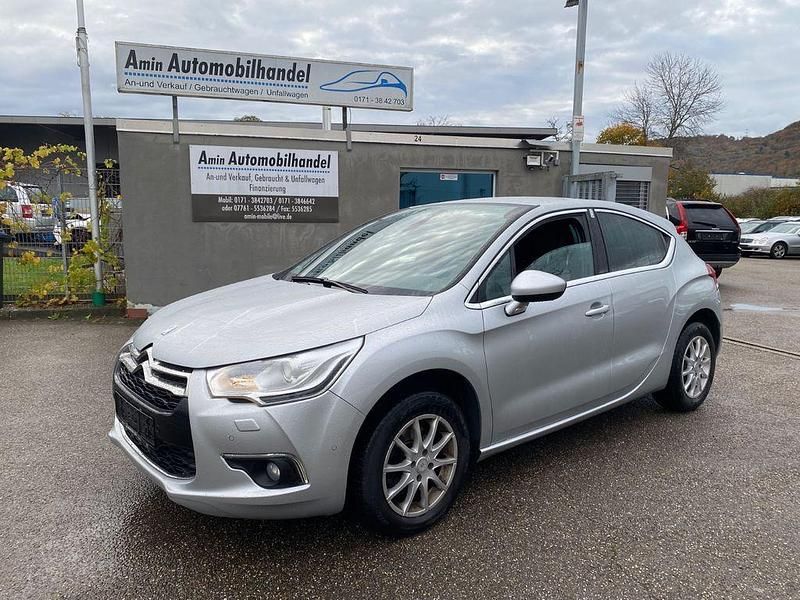 Gris aluminium Gebraucht 2012 Citroën DS4 So Chic Kleinwagen | 6.890 € (Fairer Preis) - Bild 1/4