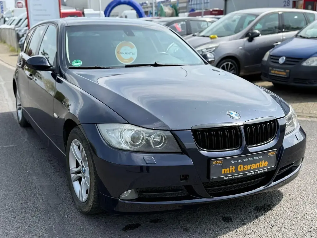 Second-hand BMW 320 177 CP (130 kW) 2008 Albastru Break