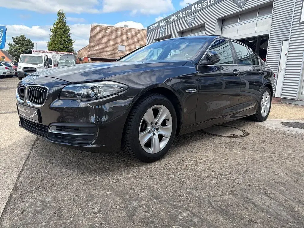 Gebraucht BMW 530 Performance 258 PS (189 kW) 2013 Braun Limousine
