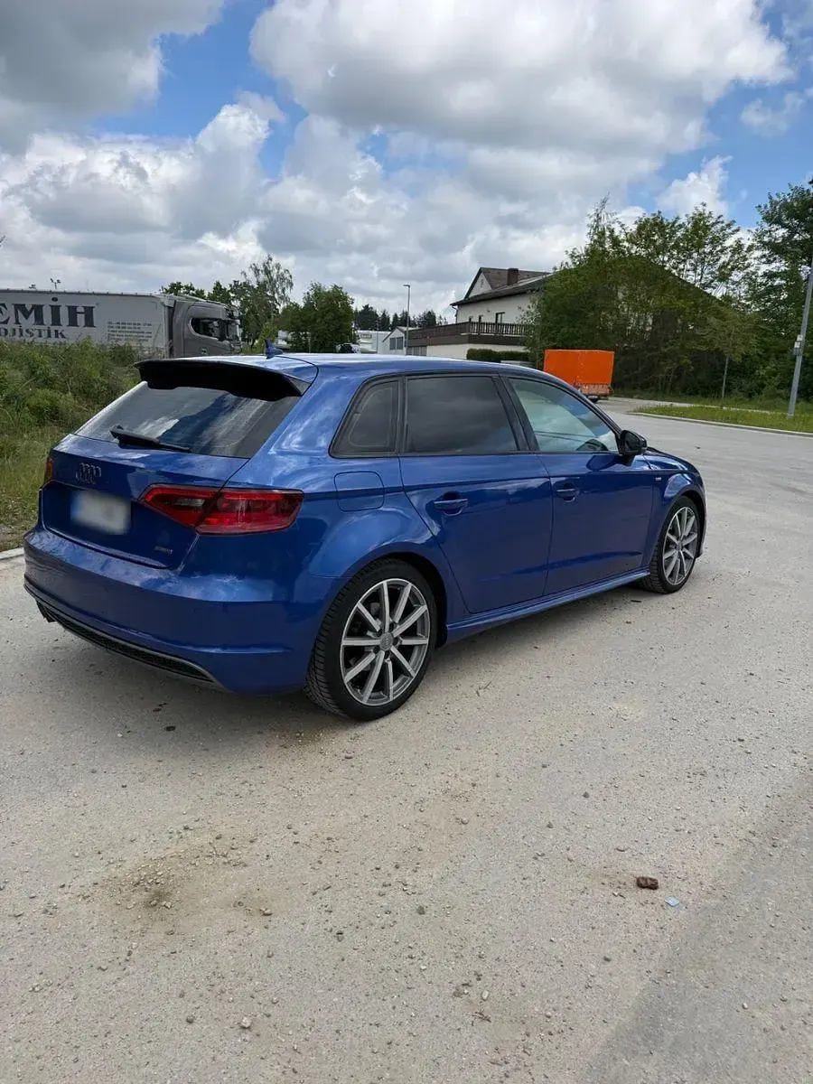 Gebraucht Audi A3 S-Line 184 PS (135 kW) 2016 Blau Limousine