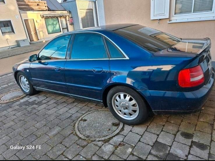 Gebraucht Audi A4 1999 Blau Limousine