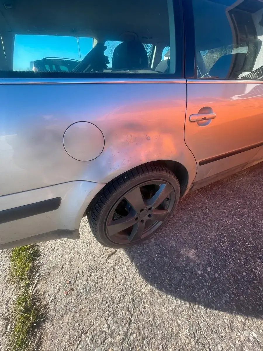 Gebraucht VW Passat 131 PS (96 kW) 2001 Silber Kombi