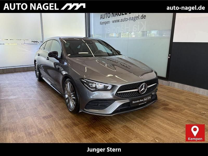 Mountaingrau Gebraucht 2021 Mercedes CLA200 Shooting Brake AMG Kombi | 29.776 € (Fairer Preis) - Bild 1/4