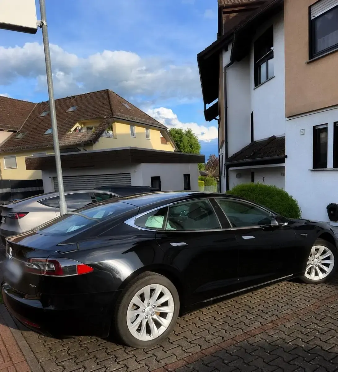 Usado Tesla Model S 350 kW (476 CV) 2019 Negro Utilitario