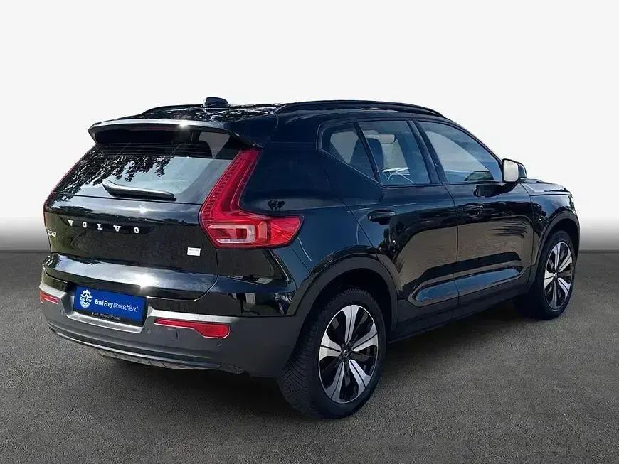 Gebraucht Volvo XC40 Core 169 kW (231 PS) 2023 Schwarz SUV