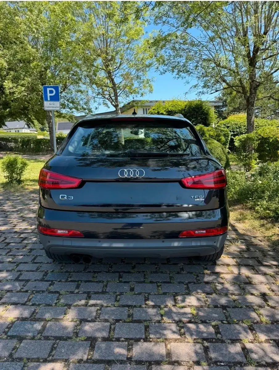 Gebraucht Audi Q3 Design 170 PS (125 kW) 2012 Schwarz SUV