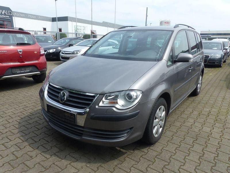 Grau Gebraucht 2008 VW Touran United Van / Kleinbus | 6.700 € (Teuer) - Bild 1/4