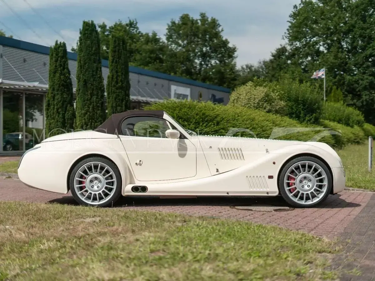 Gebraucht Morgan Aero 8 367 PS (269 kW) 2018 Creme Cabrio