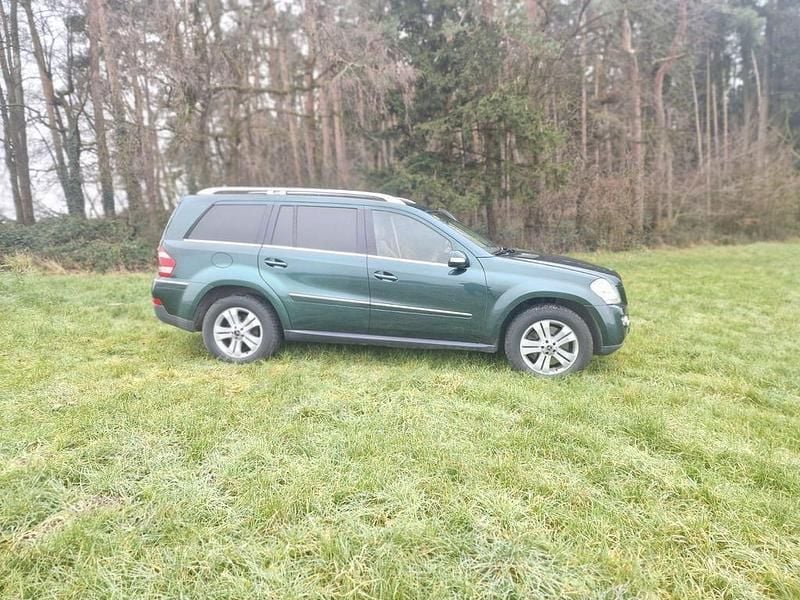 Grün Gebraucht 2007 Mercedes GL320 SUV | 7.700 € (Fairer Preis) - Bild 1/4