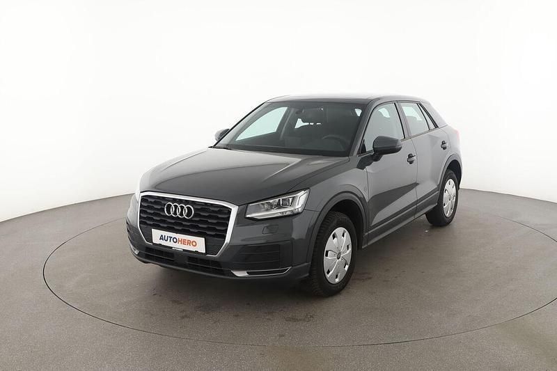Grau Gebraucht 2017 Audi Q2 SUV | 17.860 € (Fairer Preis) - Bild 1/3