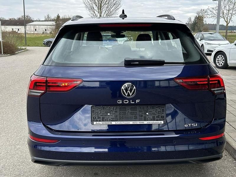 Gebraucht VW Golf VIII Active 131 PS (96 kW) 2023 Blau Kombi