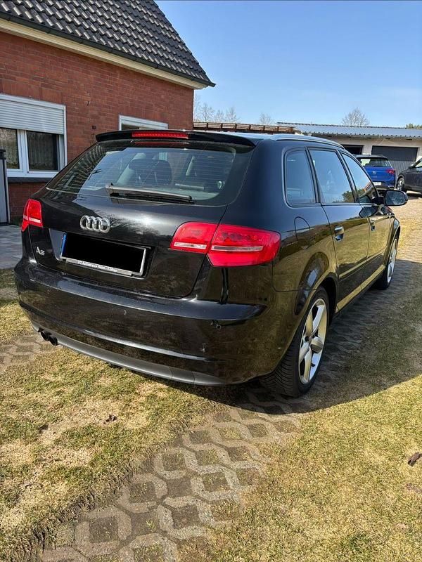 Gebraucht Audi A3 Ambition 125 PS (91 kW) 2011 Schwarz Kleinwagen
