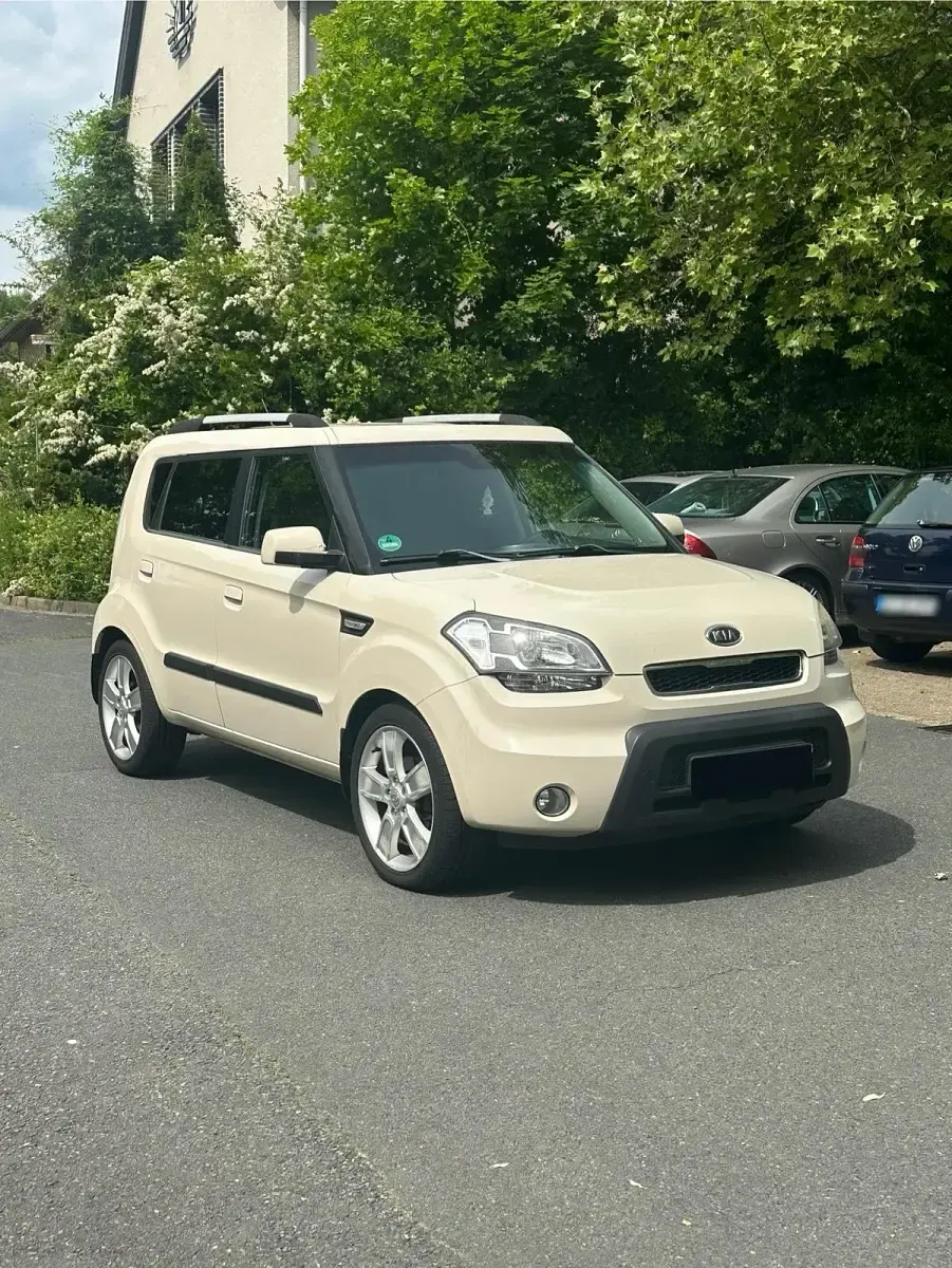 Gebraucht Kia Soul 128 PS (94 kW) 2010 Beige SUV
