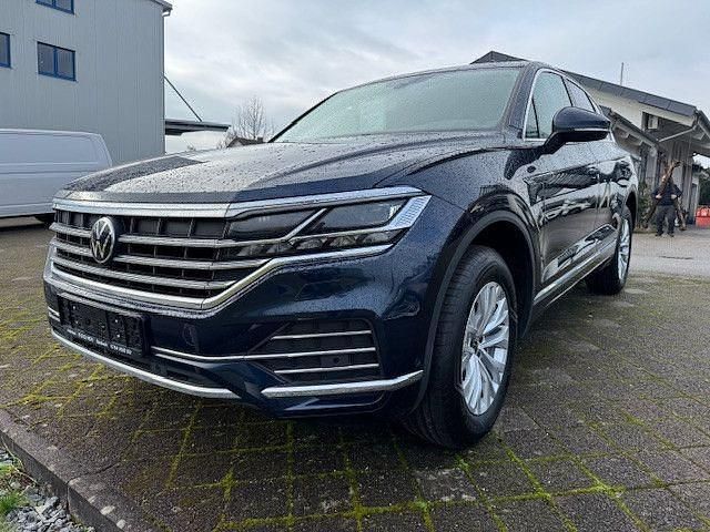 Gebraucht VW Touareg Elegance 286 PS (210 kW) 2023 Blau SUV