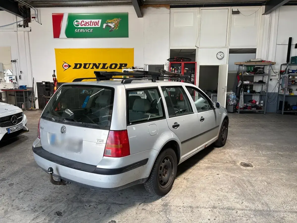 Gebraucht VW Golf IV 90 PS (66 kW) 1999 Silber Kombi